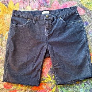 Carve Designs Oahu 10-inch corduroy Shorts.